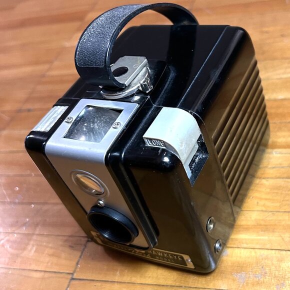 VINTAGE KODAK BROWNIE HAWKEYE CAMERA / CAMERA FLASH MODEL - Picture 8 of 9